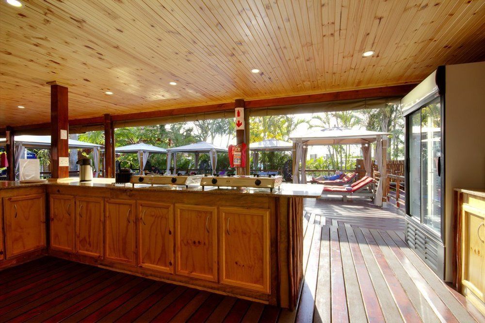 Urban Glamping Tranquil International Backpacking Village St Lucia Exterior photo